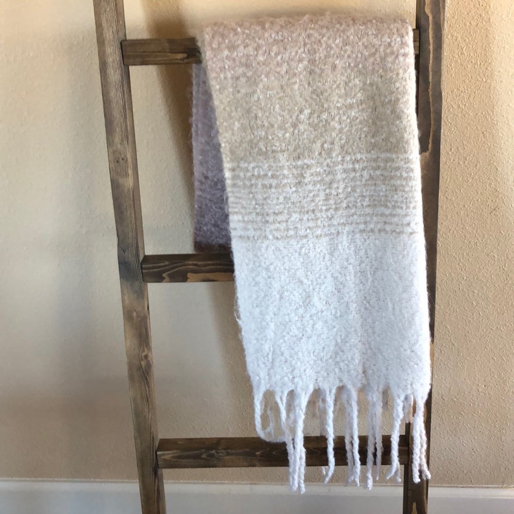 Mersea blanket shawl